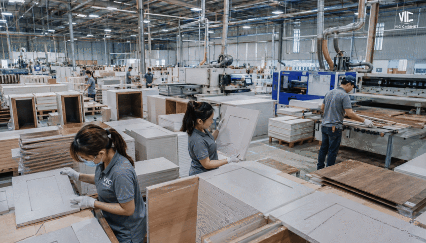 Cabinet OEM manufacturer in Vietnam producing kitchen cabinets for US distributors and builders
